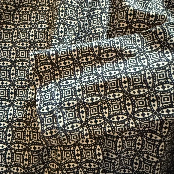 Coolibar Navy and White Marcarbella Patterned Swim Jacket XL - Picture 6 of 6